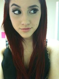 Ariana Grande Twitter and MySpace pics 
