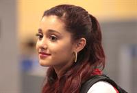 Ariana Grande catching flight back to LA in Vancouver 11/3/12