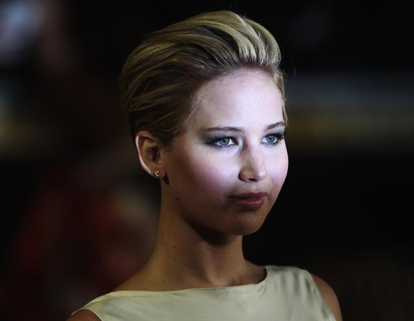 Jennifer Lawrence World Premiere of  The Hunger Games: Catching Fire  in London (November 11, 2013) 
