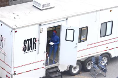 Jennifer Lawrence s On the Set of X-Men: Days of Future Past - Montreal, Canada (May 31, 2013) 