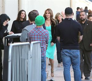 Jennifer Lawrence Arriving at the Jimmy Kimmel Live (January 31, 2013) 