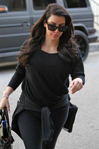 Kim Kardashian - Heads to the gym in LA (29.01.2013)