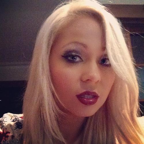 Krystal Dawson taking a selfie