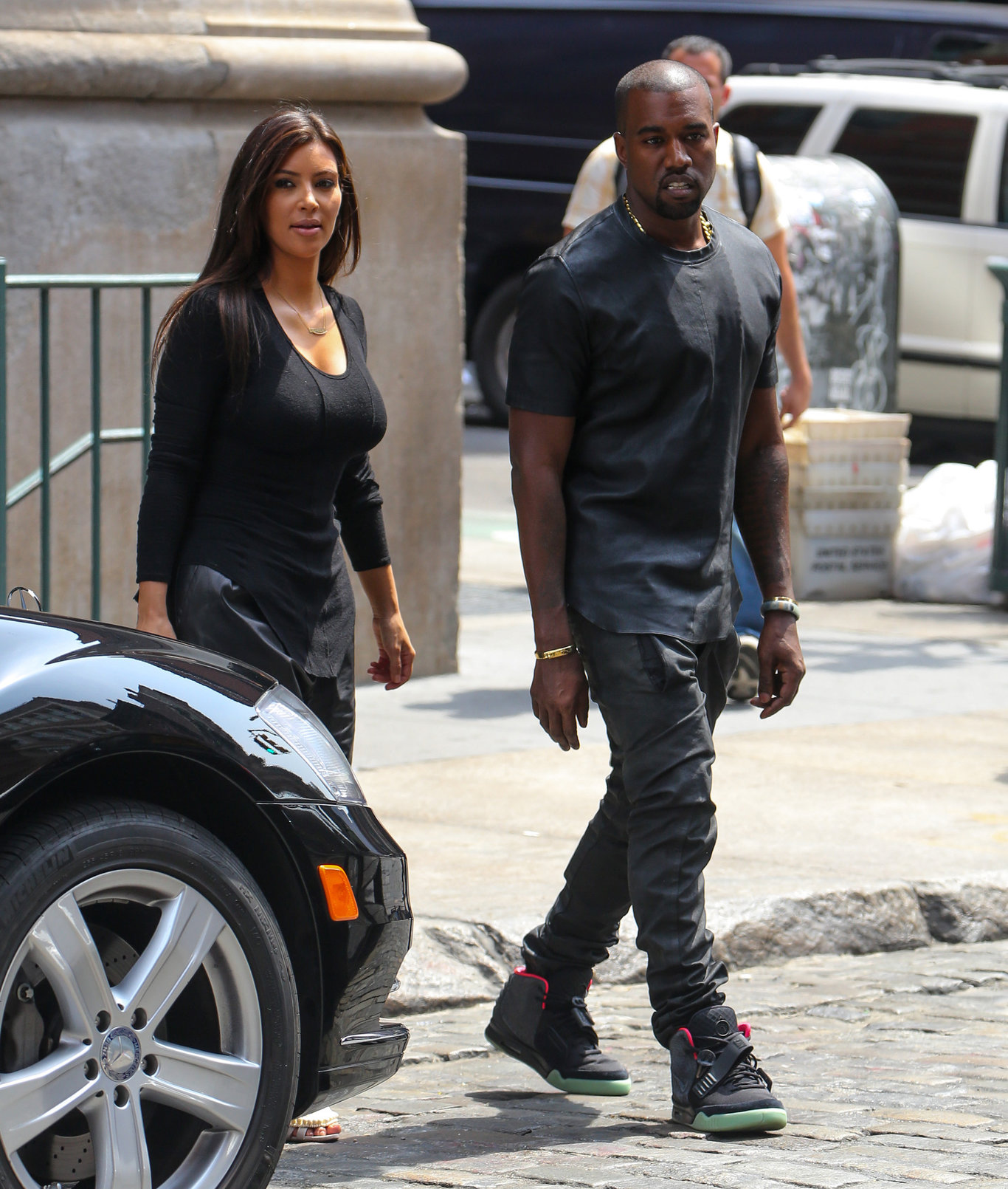 Kim Kardashian and Kanye West walk around SoHo in New York City 
