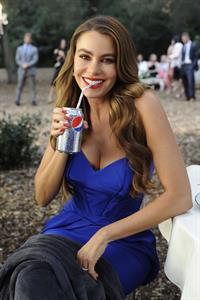 Sofia Vergara takes a break while shooting her newest Diet Pepsi commercial 12/16/12 