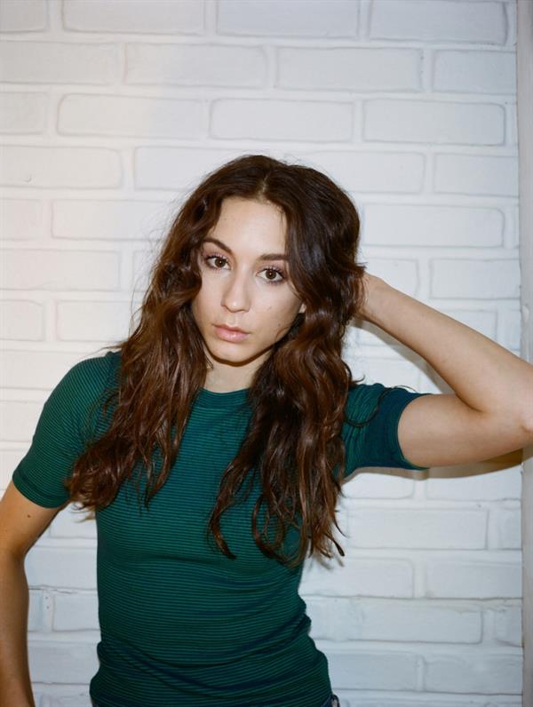 Troian Bellisario