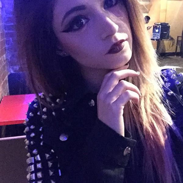 Chrissy Costanza