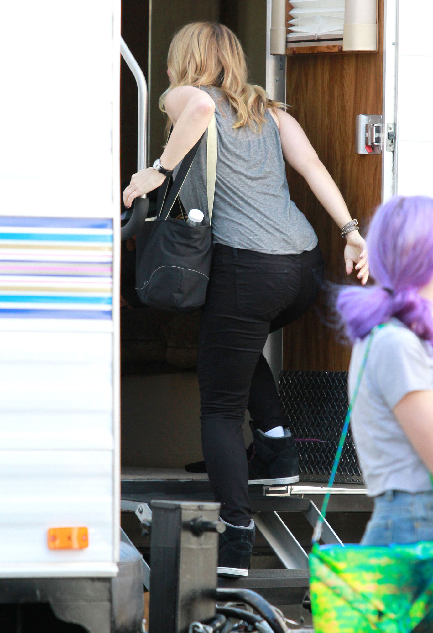 Kristen Bell - On the set of Veronica Mars in Los Angeles on June 27, 2013