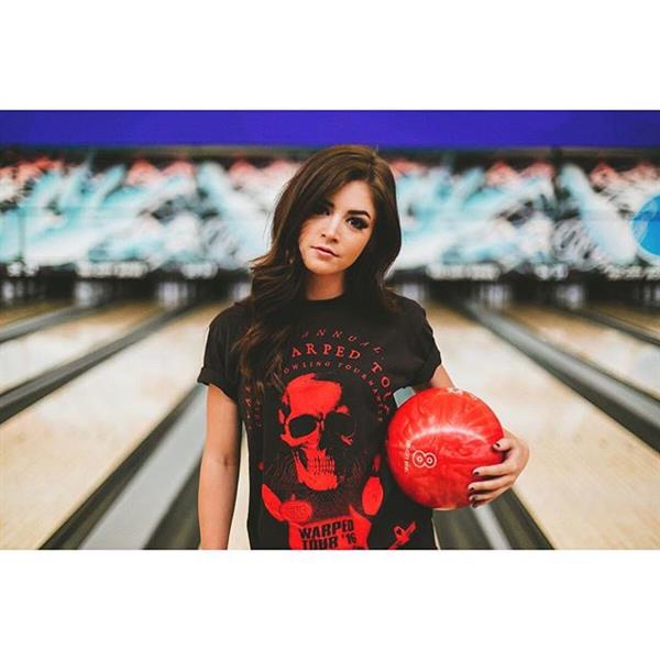 Chrissy Costanza