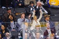 Kristen Bell with DaShepard at the Staples Center in Los Angeles (Feb 27, 2013) 