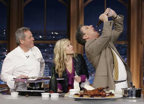 Kristen Bell 'The Late Late Show with Craig Ferguson' - December 11, 2008  