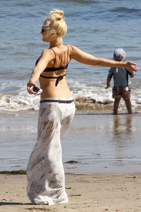 Gwen Stefani - ass