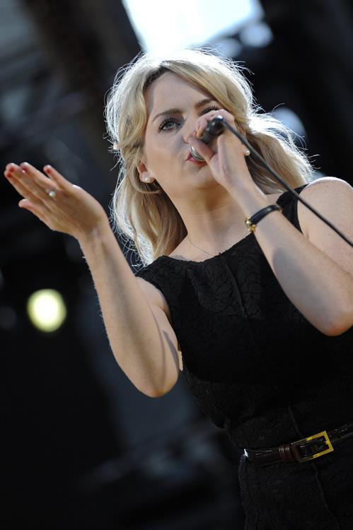 Aimee Anne Duffy performs live at the Genoa MTV Day 2008 on September 13, 2008