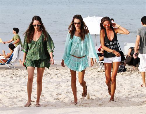 Alessandra Ambrosio - beach candids in LA 1/3/12  