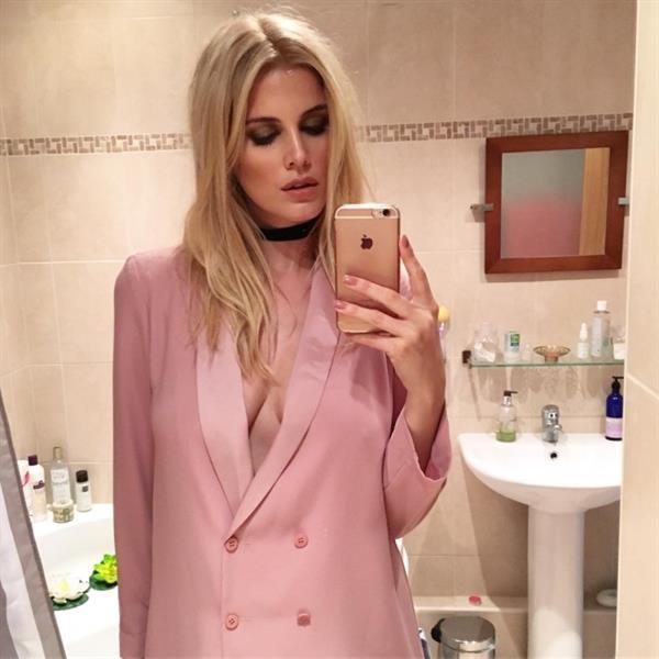 Ashley James taking a selfie