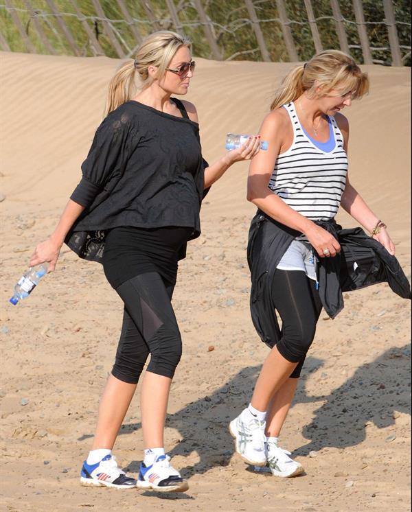 Alex Curran - Personal training session on a beach on September 19, 2011