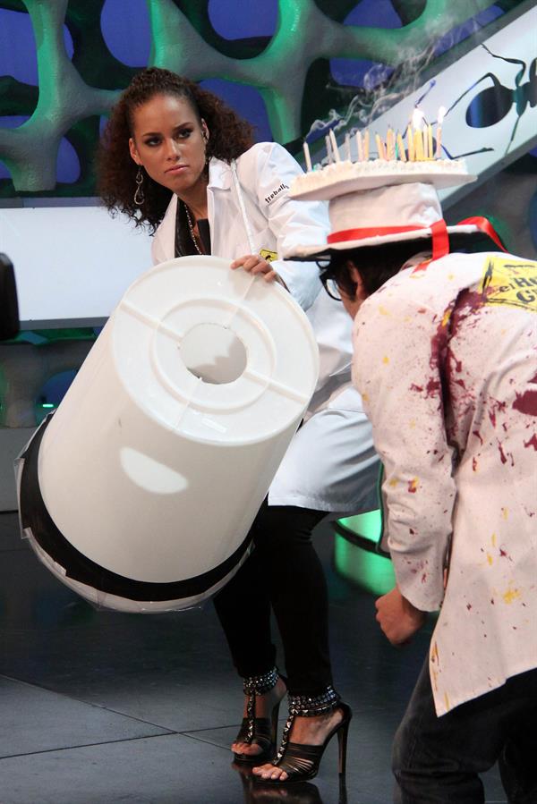 Alicia Keys appearing on the Spanish tv show El Hormiguero on January 19, 2010 