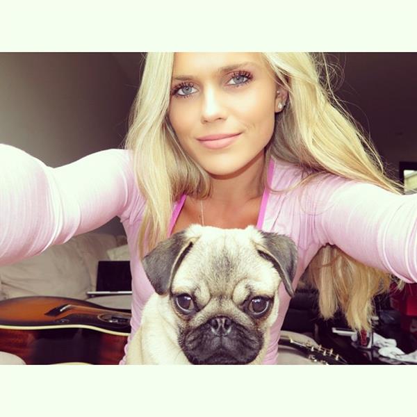 Hilde Osland taking a selfie