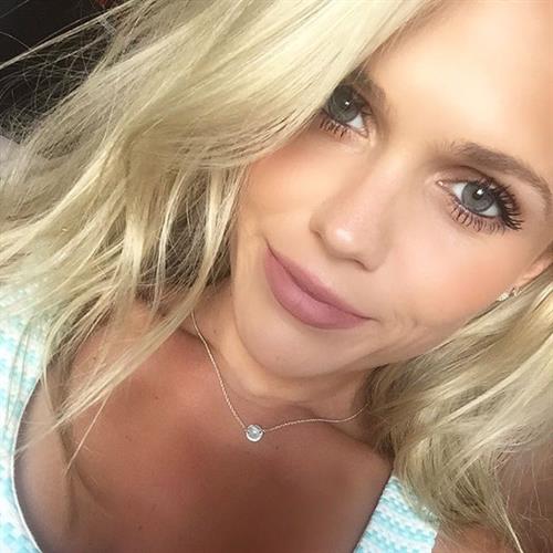 Hilde Osland taking a selfie