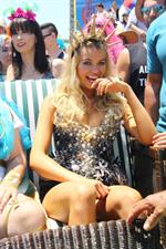 Hailey Clauson Sports Illustrated 2015 in body paint