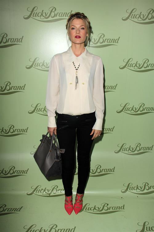 Ali Larter – Lucky Brand Store Opening in LA 10/29/13  