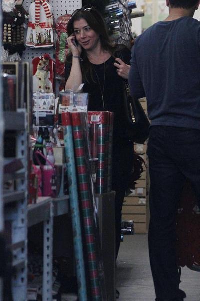 Alyson Hannigan Goes shopping in Santa Monica (November 7, 2013) 