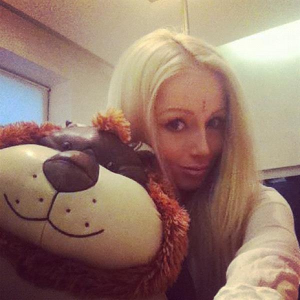 Valeria Lukyanova taking a selfie