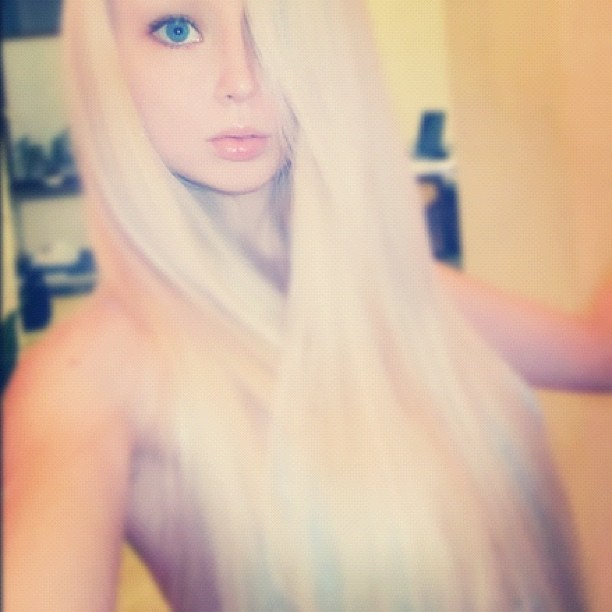 Valeria Lukyanova taking a selfie