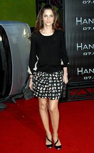 Amanda Peet at the premiere of Hancock 