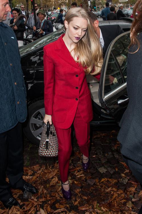 Amanda Seyfried attending Miu Miu show in Paris - October 3, 2012 
