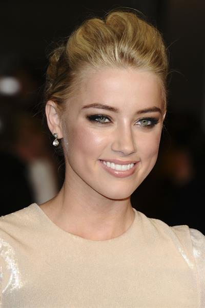 Amber Heard The Rum Diary premiere in London 3-11-2011 