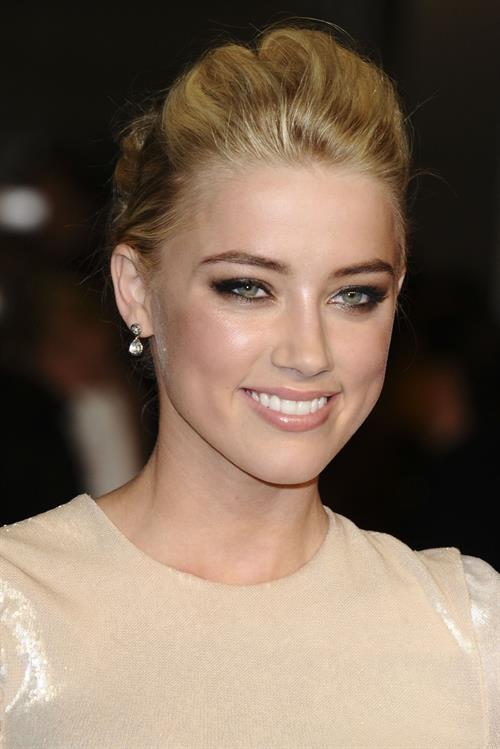 Amber Heard The Rum Diary premiere in London 3-11-2011 