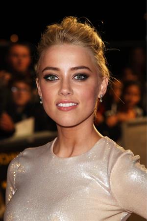 Amber Heard The Rum Diary premiere in London 3-11-2011 