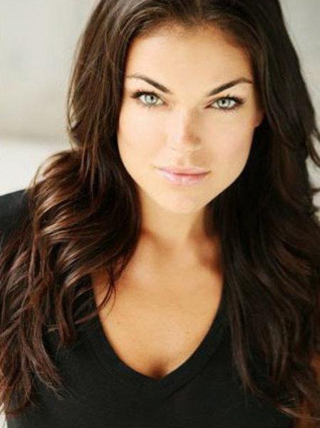 Serinda Swan