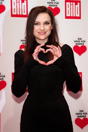 Amy Macdonald Ein Herz für Kinder Charity Gala in Berlin 15.12.12 