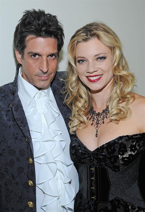 Amy Smart Pictures Amy Smart Nothing Hurts Like Love video shoot