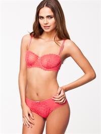 Xenia Deli in lingerie