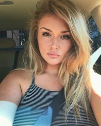 Hunter McGrady taking a selfie