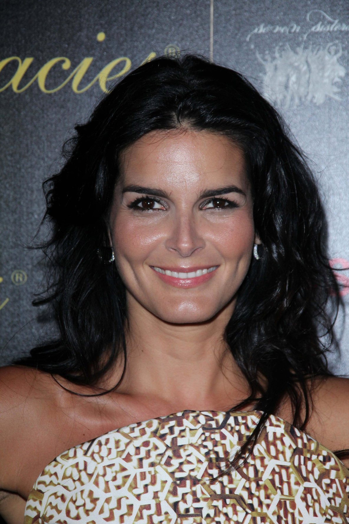 Angie Harmon 37th annual Gracie National Awards on May 22, 2012