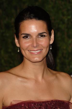 Angie Harmon 2010 at Vanity Fair Oscar party on March 7, 2010 