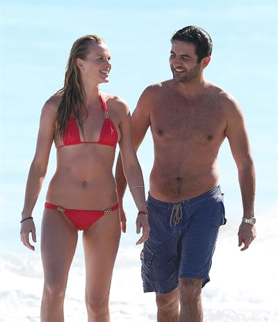 Anne Vyalitsyna bikini candids in Miami 11/22/12 