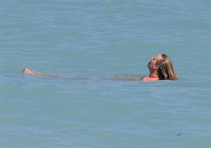 Anne Vyalitsyna bikini candids in Miami 11/22/12 