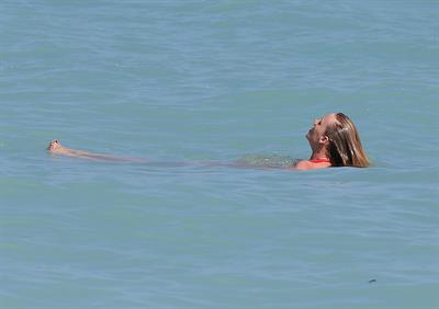 Anne Vyalitsyna bikini candids in Miami 11/22/12 