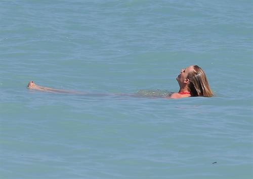 Anne Vyalitsyna bikini candids in Miami 11/22/12 