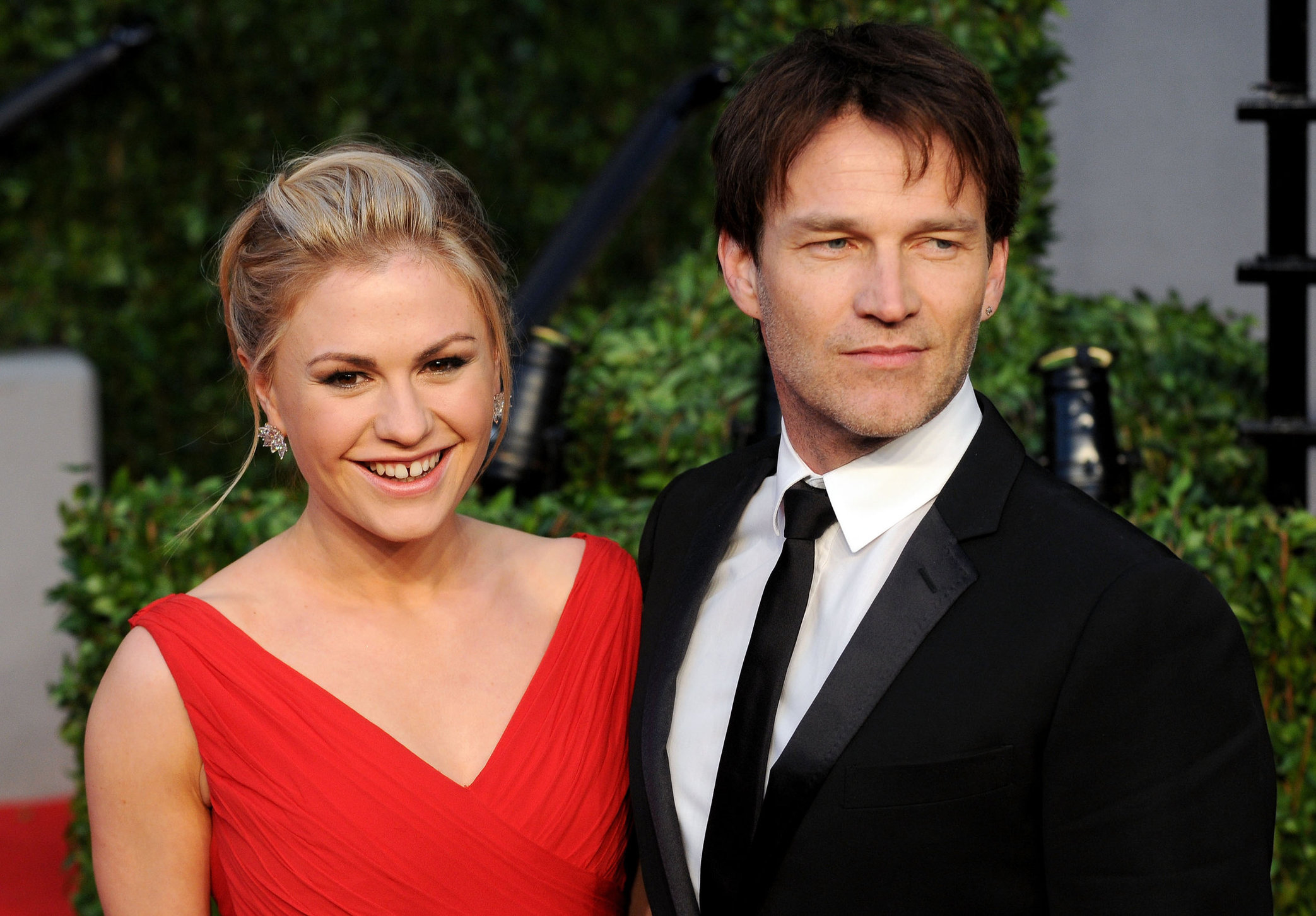 Anna Paquin attending the Vanity Fair Oscar Party in West Hollywood on February 27, 2011