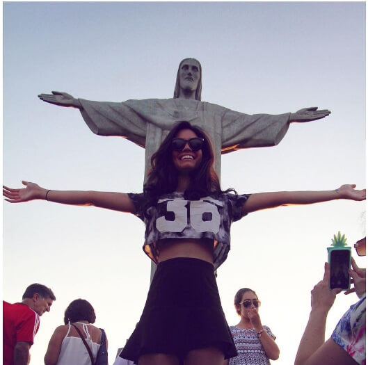 Anne De Paula travels