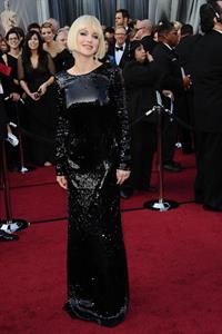 Anna Faris attends the 84th Annual Academy Awards on February 26, 2012