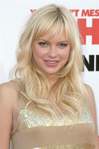 Anna Faris premiere of You Don't Mess With the Zohan 