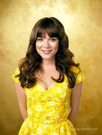 Anna Friel Pushing Daisies Season One promos 