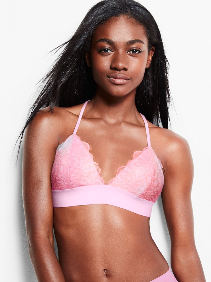 Zuri Tibby in lingerie